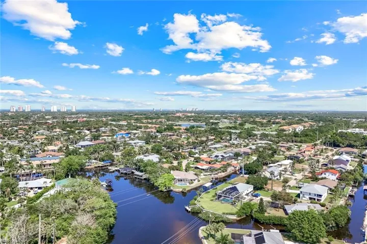 27151 Flossmoor Dr, Bonita Springs, Florida 34135
