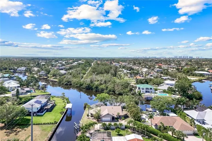27151 Flossmoor Dr, Bonita Springs, Florida 34135