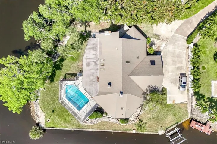 27151 Flossmoor Dr, Bonita Springs, Florida 34135