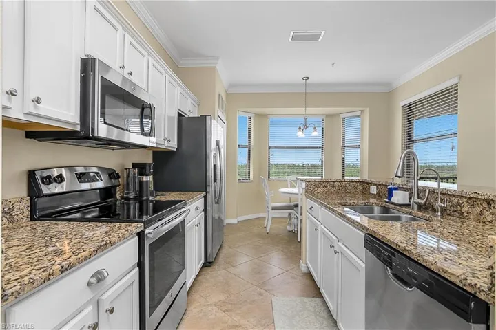 9815  Giaveno  CT, Naples, FL 34113