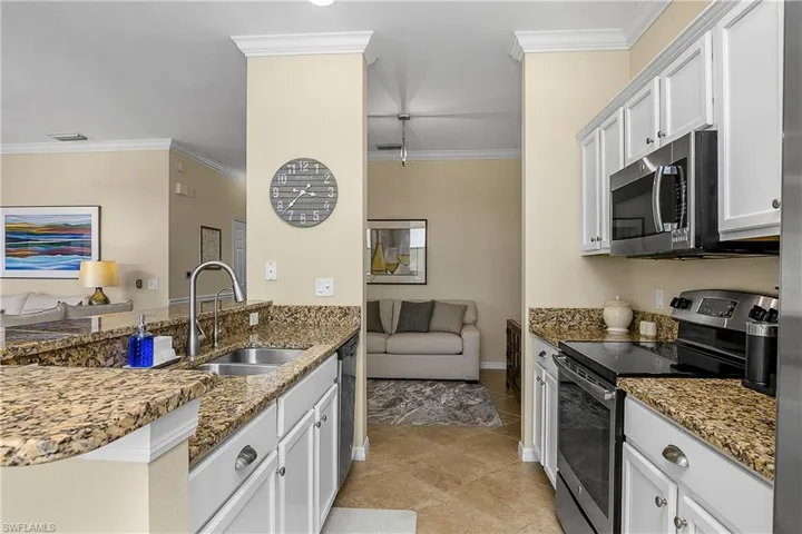 9815  Giaveno  CT, Naples, FL 34113
