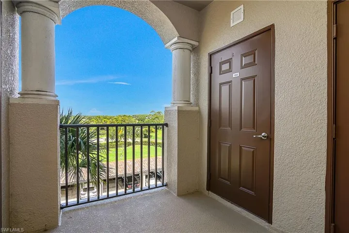 9815  Giaveno  CT, Naples, FL 34113