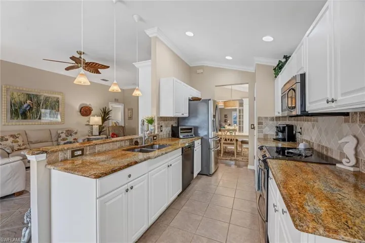 10030  Horse Creek  RD, Fort Myers, FL 33913