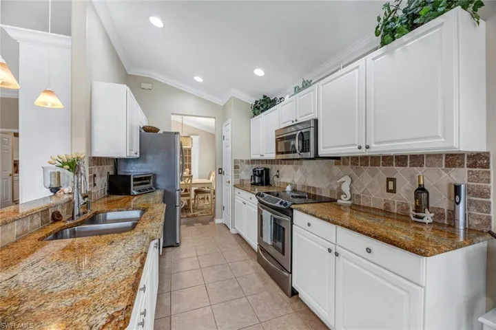 10030  Horse Creek  RD, Fort Myers, FL 33913