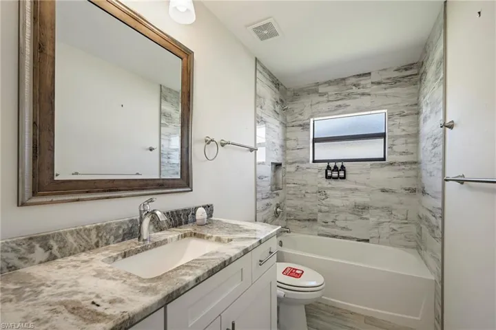 2359 Nw 38th Ave, Cape Coral, Florida 33993