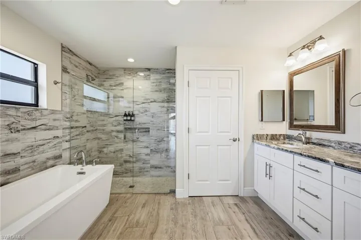 2359 Nw 38th Ave, Cape Coral, Florida 33993