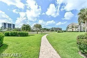 360 Horse Creek Dr 107, Naples, Florida 34110