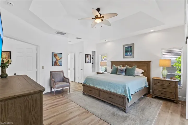 1084  Whiteheart  CT, Marco Island, FL 34145