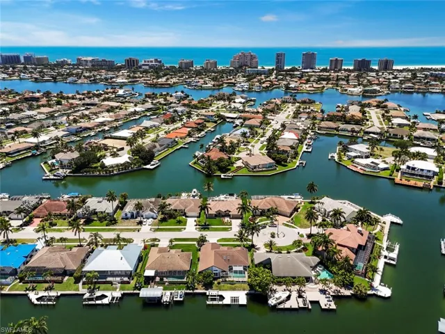 1084  Whiteheart  CT, Marco Island, FL 34145