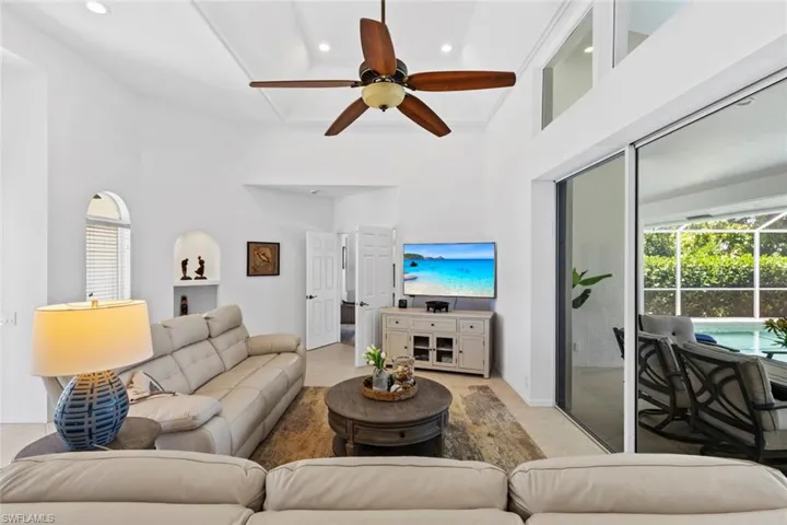 1084  Whiteheart  CT, Marco Island, FL 34145