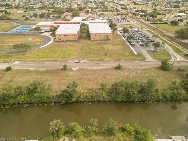 Aerial view of property and surrounding area