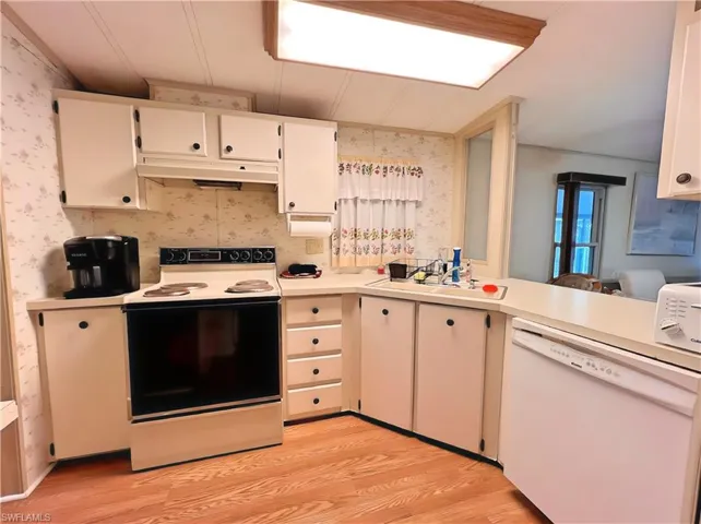 195 Ocean Reef Ln # 111, Naples Fl 34114