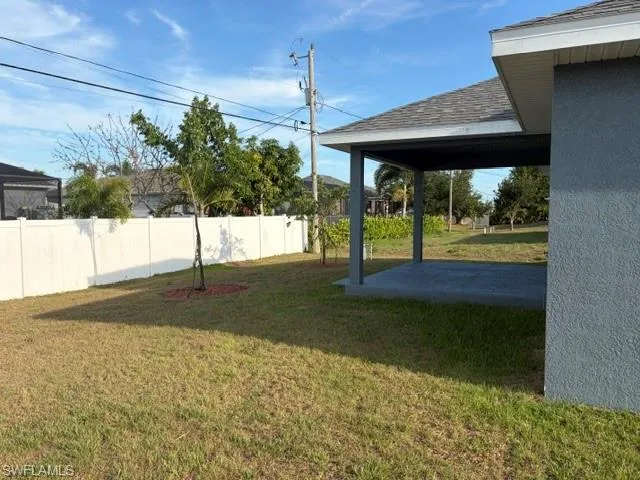 2605 Ne 1st Pl, Cape Coral, Florida 33909