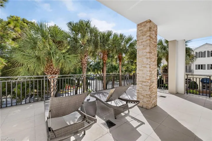 1030 3rd Ave S 209, Naples, Florida 34102