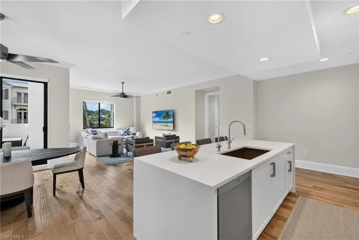 1030 3rd Ave S 209, Naples, Florida 34102