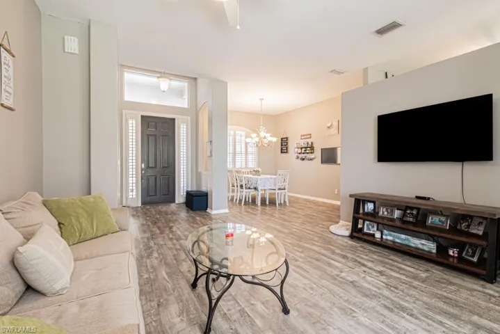 3248  Potomac  CT, Naples, FL 34120