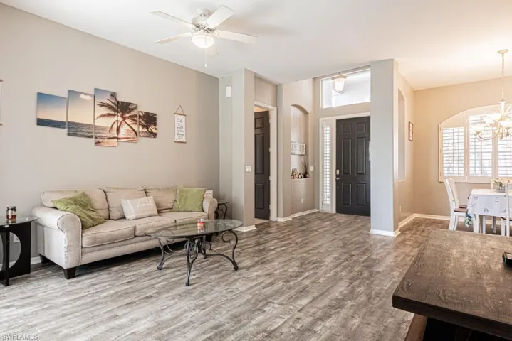 3248  Potomac  CT, Naples, FL 34120