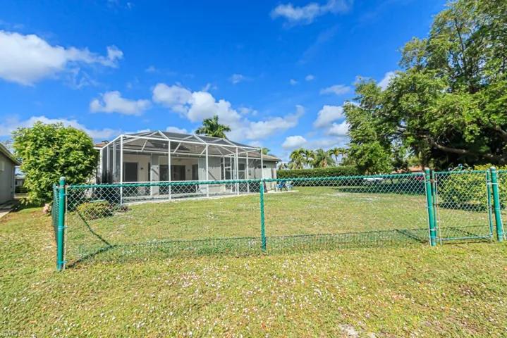 3248  Potomac  CT, Naples, FL 34120