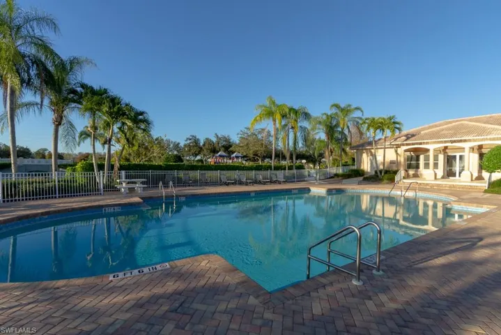 3248  Potomac  CT, Naples, FL 34120