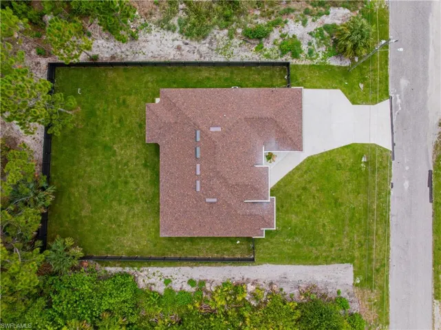 942 Kanuga St E, Lehigh Acres, Florida 33974