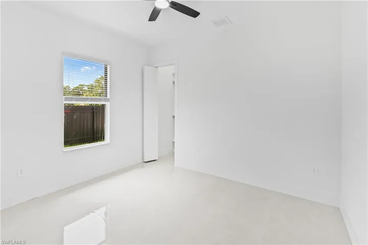 942 Kanuga St E, Lehigh Acres, Florida 33974