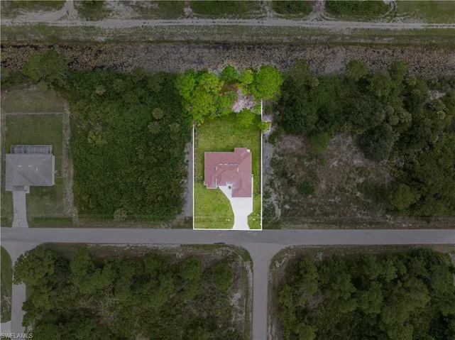 942 Kanuga St E, Lehigh Acres, Florida 33974