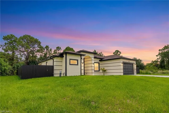 942 Kanuga St E, Lehigh Acres, Florida 33974