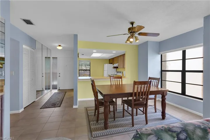 960  Palm View  DR, Naples, FL 34110