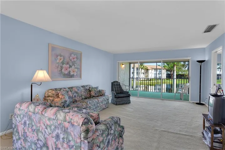 960  Palm View  DR, Naples, FL 34110