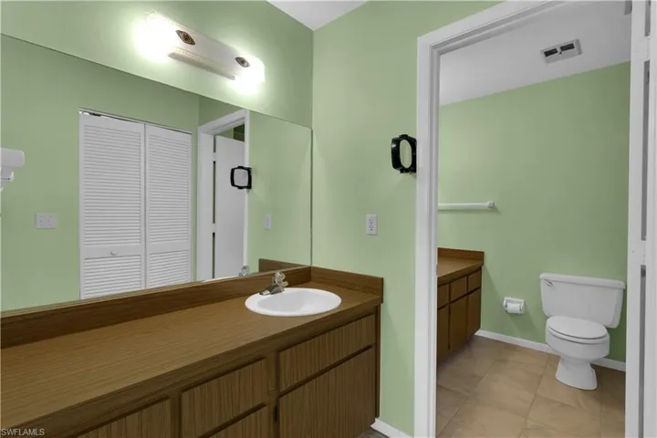 960  Palm View  DR, Naples, FL 34110