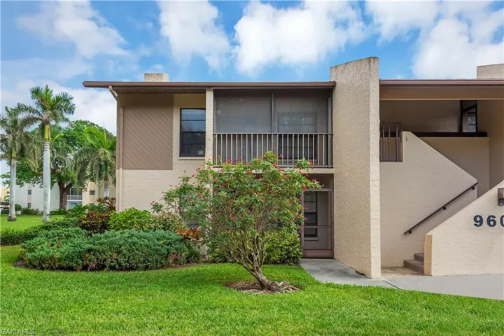 960  Palm View  DR, Naples, FL 34110