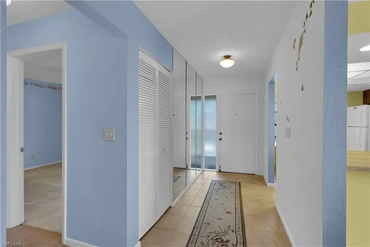 960  Palm View  DR, Naples, FL 34110