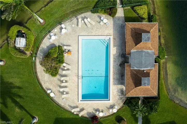 960  Palm View  DR, Naples, FL 34110