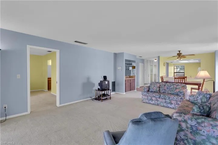 960  Palm View  DR, Naples, FL 34110