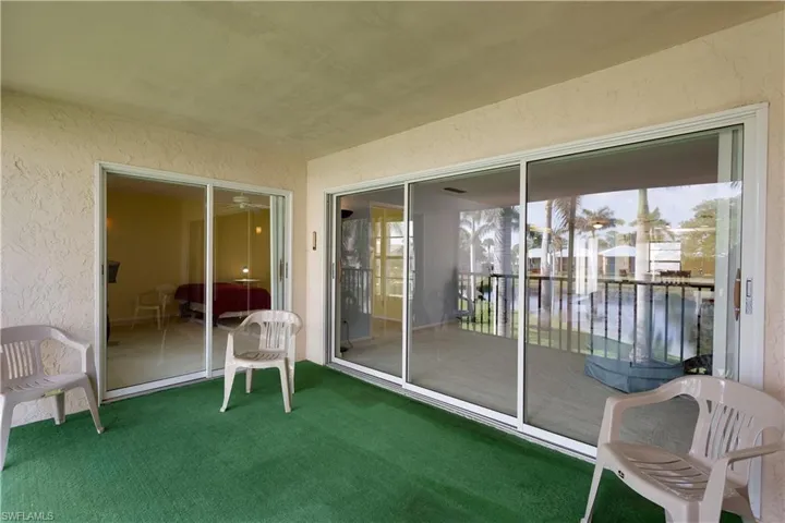 960  Palm View  DR, Naples, FL 34110