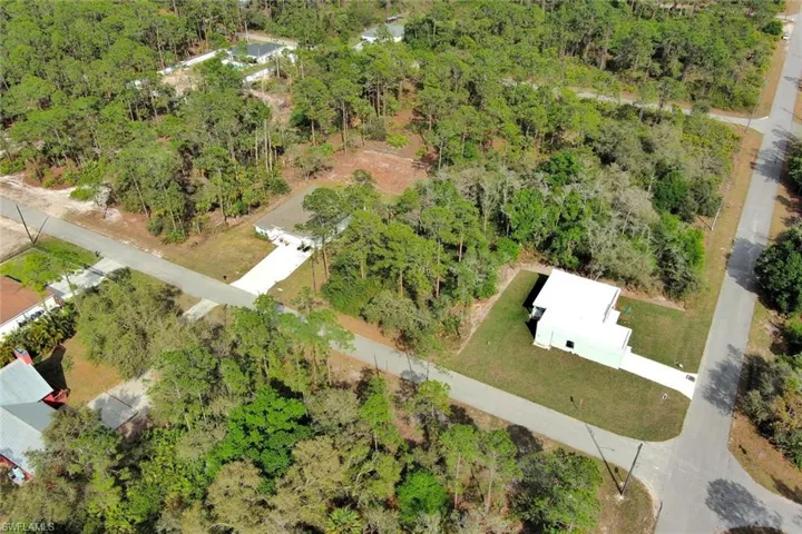 Aerial view of property and surrounding area