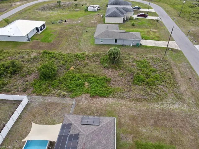 9042 Green Cir, Labelle, Florida 33935