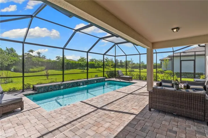 1746 Terreno Blvd, Naples, Florida 34120