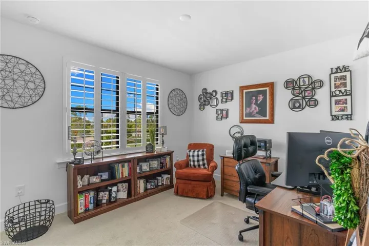 1746 Terreno Blvd, Naples, Florida 34120