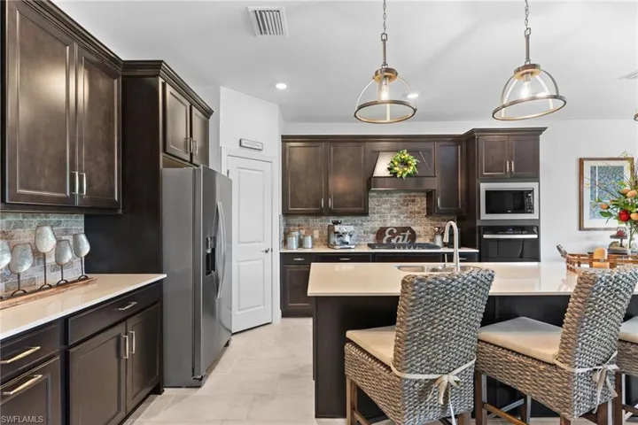 1746 Terreno Blvd, Naples, Florida 34120