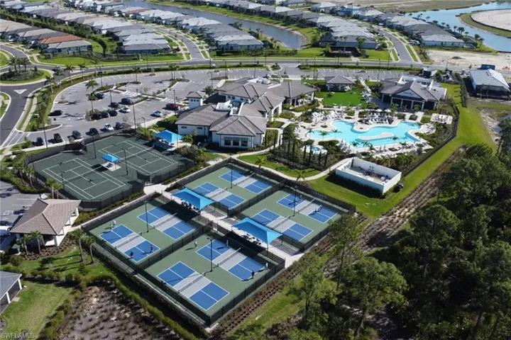 1746 Terreno Blvd, Naples, Florida 34120