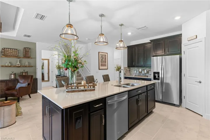 1746 Terreno Blvd, Naples, Florida 34120