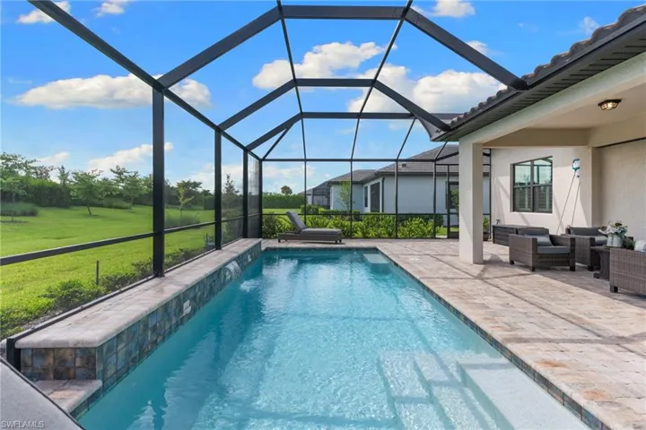 1746 Terreno Blvd, Naples, Florida 34120