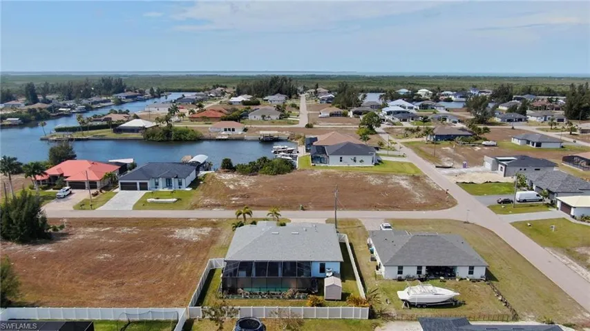 2123 Nw 41st Pl, Cape Coral, Florida 33993