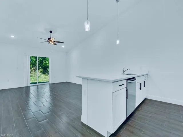 849 Bedford Dr, Lee, Florida 33974