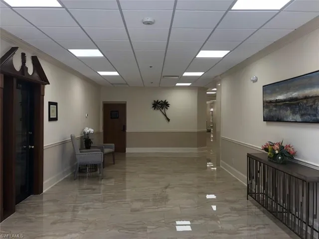 2375  Tamiami N TRL, Naples, FL 34103