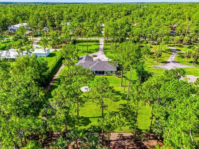4641 1st Ave Sw, Naples, Florida 34119