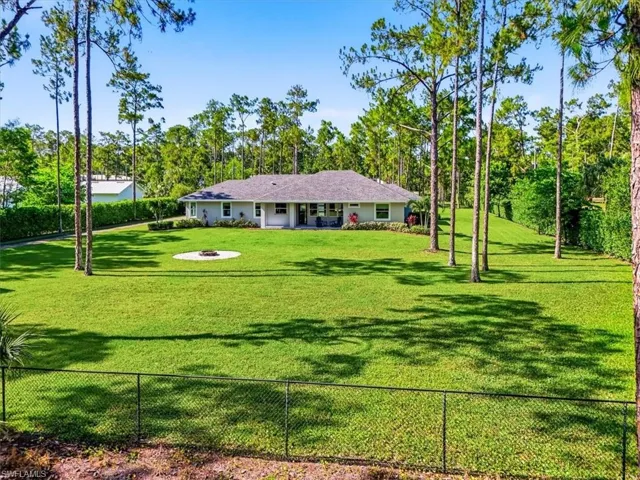4641 1st Ave Sw, Naples, Florida 34119