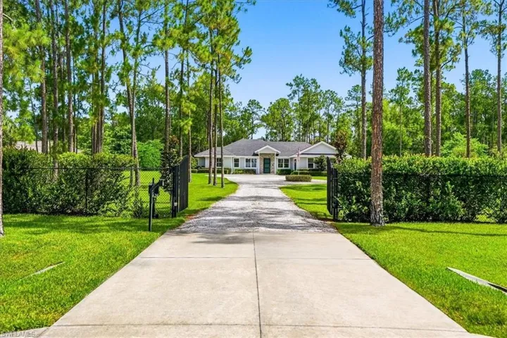 4641 1st Ave Sw, Naples, Florida 34119