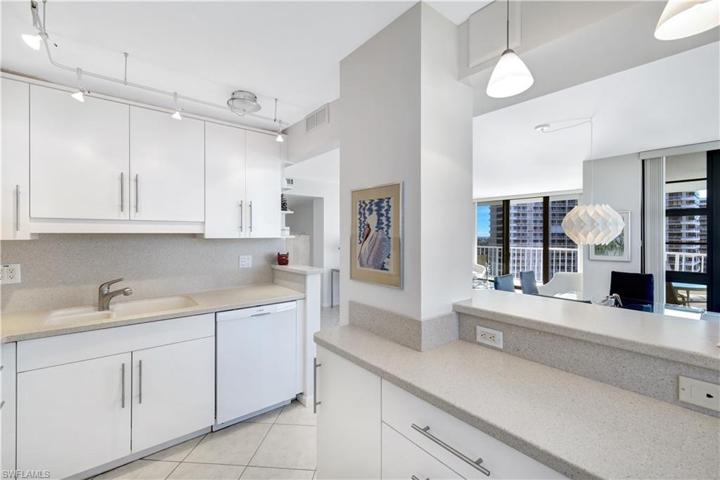Kitchen w/spacious storage.